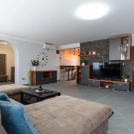 Rose Guest house