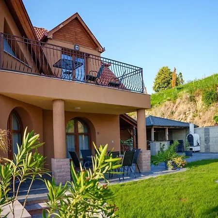 Rose Guest house *