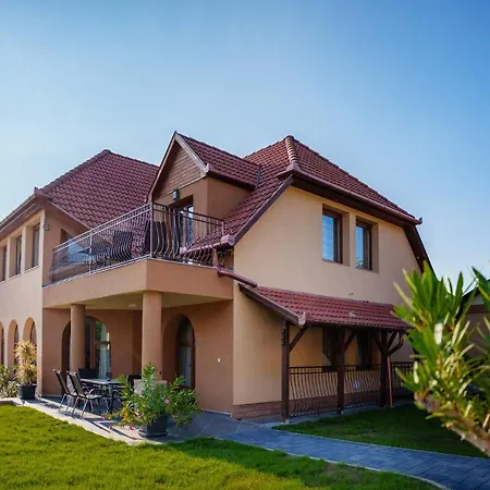 Rose Guest house *