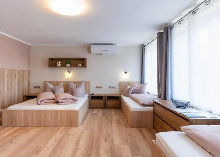 Rose Pensionat 3*